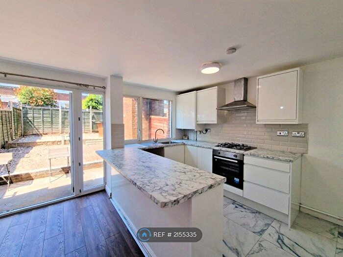 3 Bedroom Terraced House To Rent In West Heath Road, Northfield, Birmingham, B31