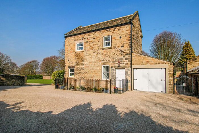 4 Bedroom Detached House To Rent In Heath, Wakefield, WF1