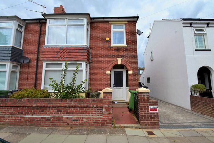 3 Bedroom End Of Terrace House To Rent In Merrivale Road, Portsmouth, PO2