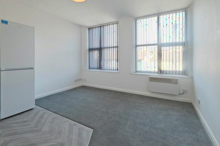 1 Bedroom Apartment To Rent In Hornby Road, Blackpool, Lancashire, FY1