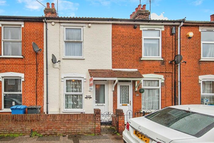2 Bedroom Terraced House For Sale In Bramford Lane, Ipswich, IP1