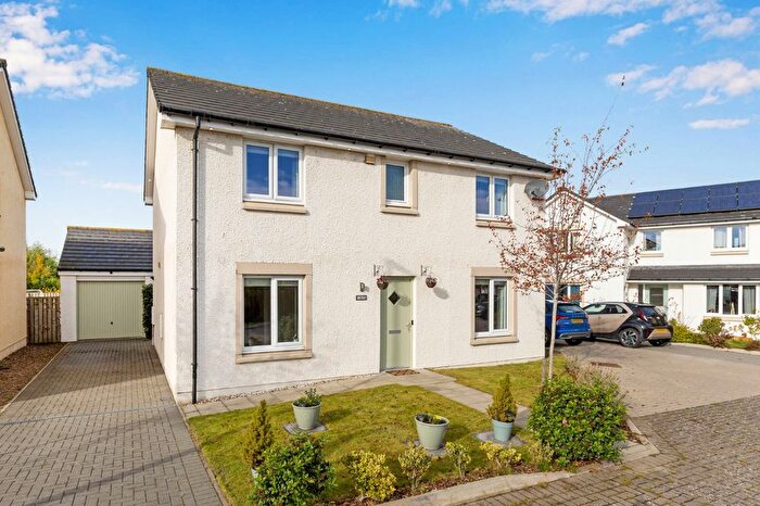 4 Bedroom Detached House For Sale In Rowan Place, East Calder, EH53