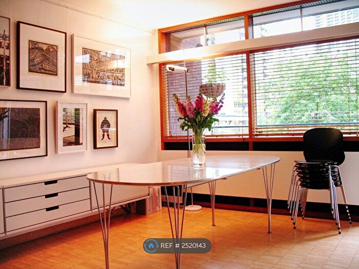 2 Bedroom Maisonette To Rent In Hatfield House, London, EC1Y