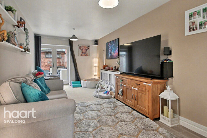 3 Bedroom Semi Detached House For Sale In Hillgate, Gedney Hill, PE12