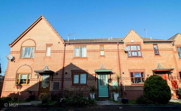3 Bedroom Terraced House To Rent In Fonthill Place, Cardiff, CF11