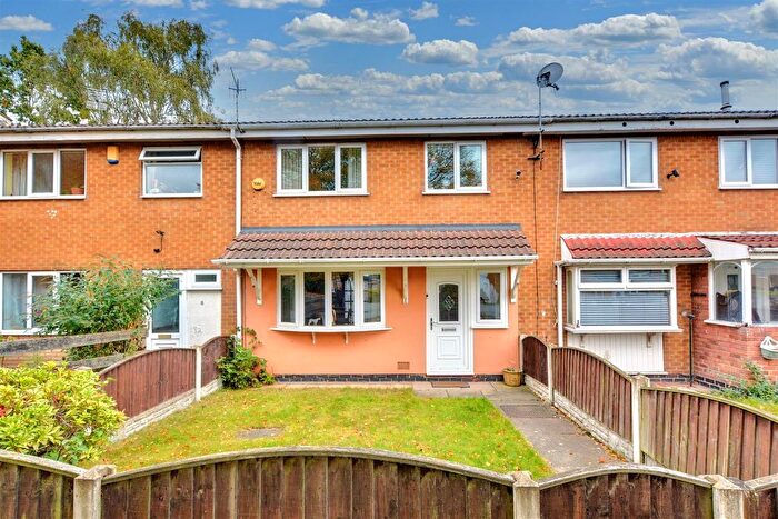 3 Bedroom Terraced House For Sale In Madryn Walk, Nottingham, NG5