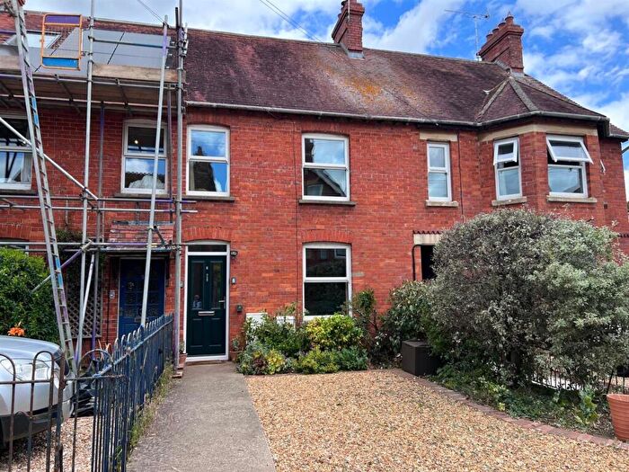 2 Bedroom House For Sale In Victoria Road, Gillingham, SP8