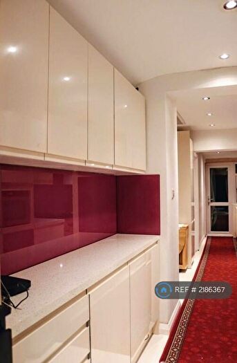 5 Bedroom Terraced House To Rent In Garfield Road, London, EN3