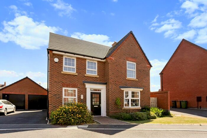 4 Bedroom Detached House To Rent In Clun Forest Way, Honeybourne, Evesham, WR11