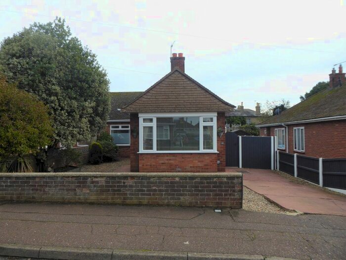 3 Bedroom Semi-Detached Bungalow To Rent In Roman Way, Caister-On-Sea, Great Yarmouth, NR30