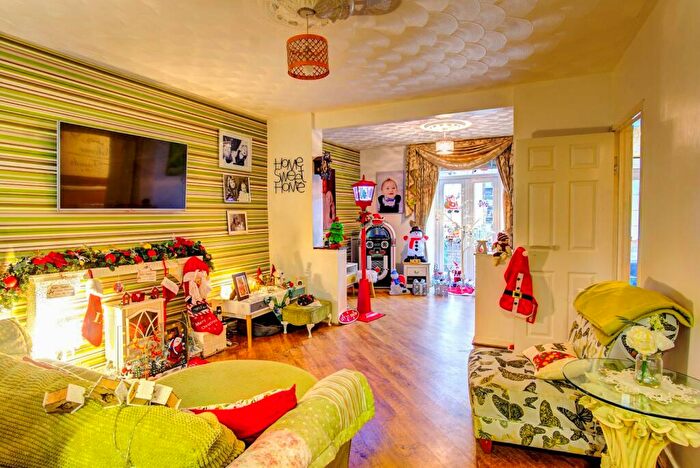 3 Bedroom Terraced House For Sale In Margaret Terrace, Port Talbot, SA13