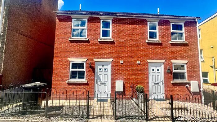 2 Bedroom Semi-Detached House To Rent In Swindon Road, Swindon, SN1