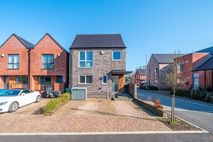 3 Bedroom Detached House For Sale In Firmin Way, Nottingham, NG11