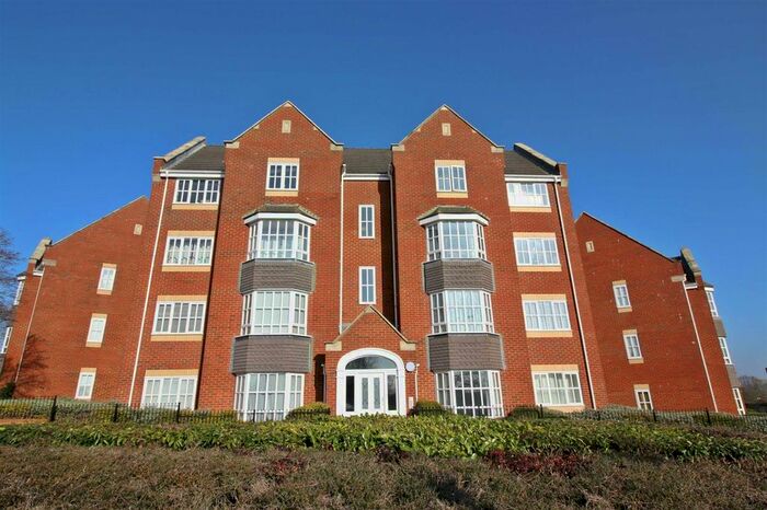 2 Bedroom Flat To Rent In Knaresborough Court, Bletchley, Milton Keynes, MK3