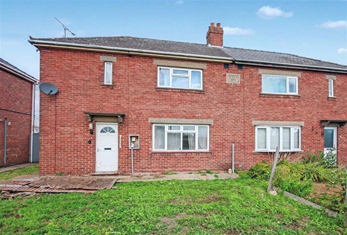 3 Bedroom Semi-Detached House For Sale In Lindens Close, Thorney Toll, Wisbech, PE13