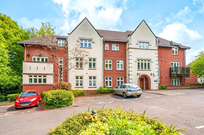1 Bedroom Flat For Sale In Highcroft Road, Winchester, Hampshire, SO22