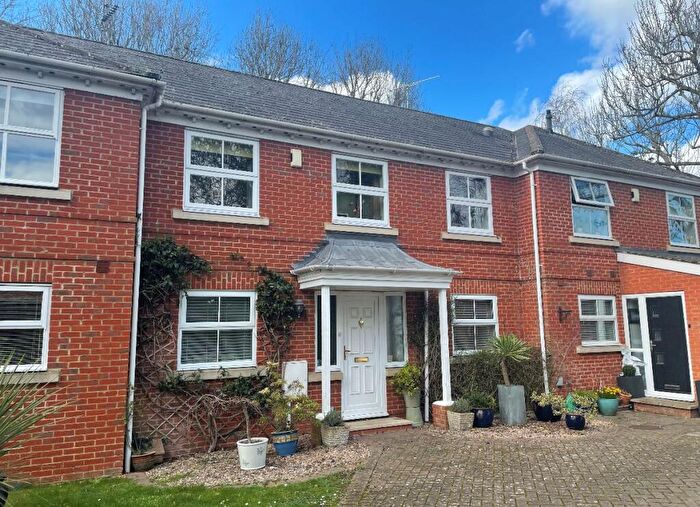 3 Bedroom Terraced House For Sale In Wellingborough Road, Olney, MK46