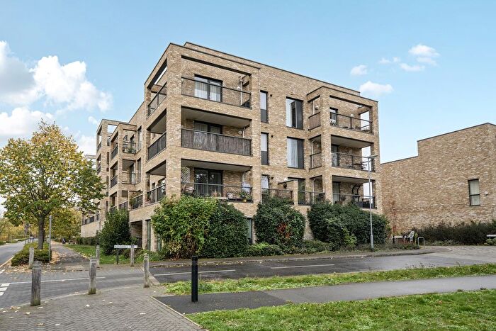 1 Bedroom Flat For Sale In Woodpecker Way, Cambridge, CB2
