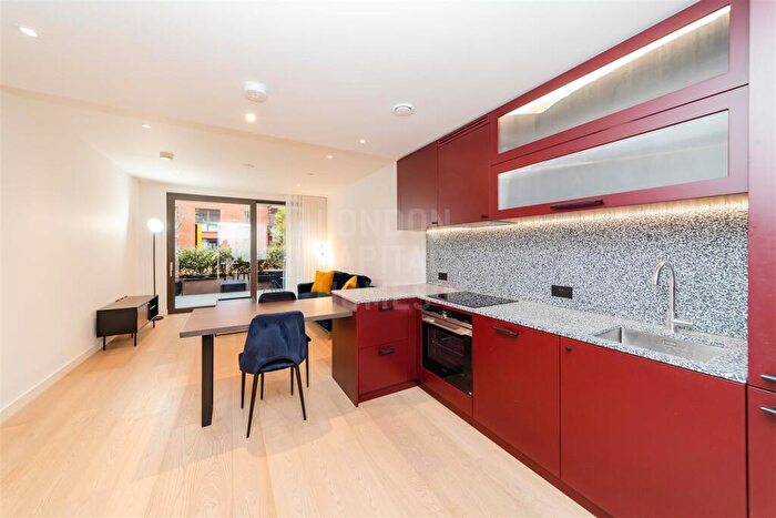 1 Bedroom Apartment To Rent In Legacy Building, Viaduct Gardens, London, SW11