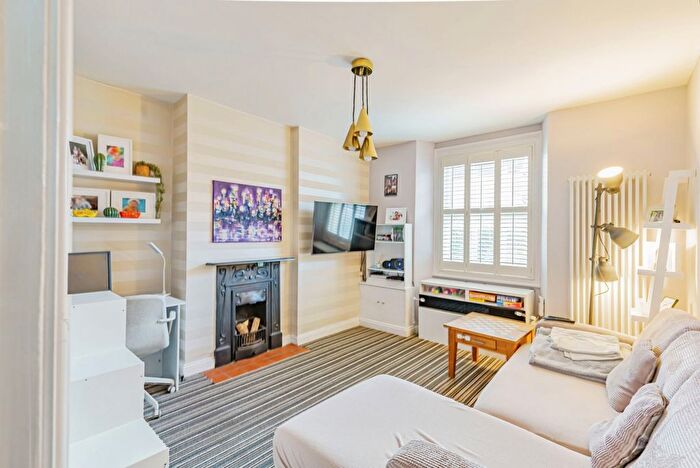 3 Bedroom Semi Detached House For Sale In Albury Road, Merstham, Surrey, RH1