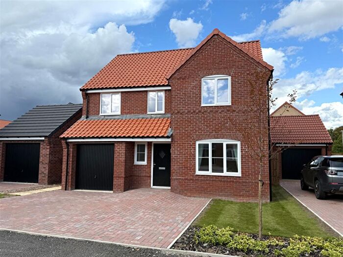 4 Bedroom Detached House For Sale In Sunnydale Close, Surfleet, Spalding, PE11