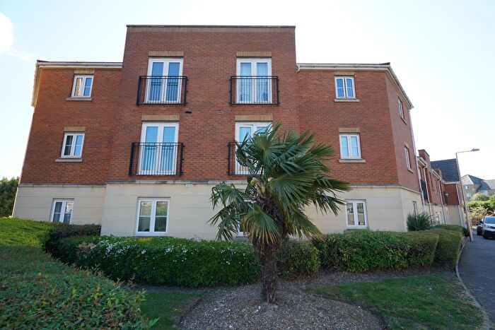 2 Bedroom Flat To Rent In Coniston Avenue, Purfleet, RM19