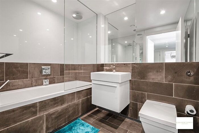 2 Bedroom Flat To Rent In Bramah House, Grosvenor Waterside, Gatliff Road, London, SW1W