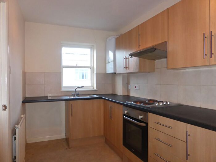 2 Bedroom Flat To Rent In Lewes Road, Brighton, BN2
