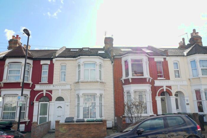 Studio To Rent In Cranbrook Park, Wood Green N22