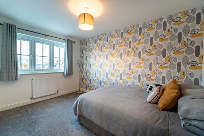 4 Bedroom Detached House For Sale In Llys Cwyfan, Oakenholt, CH6