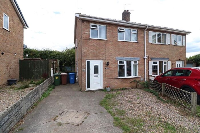 3 Bedroom Semi-Detached House For Sale In Cherry Crescent, Holme On Spalding Moor, YO43