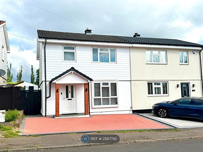 3 Bedroom Semi-Detached House To Rent In Newmans Lane, Loughton, IG10