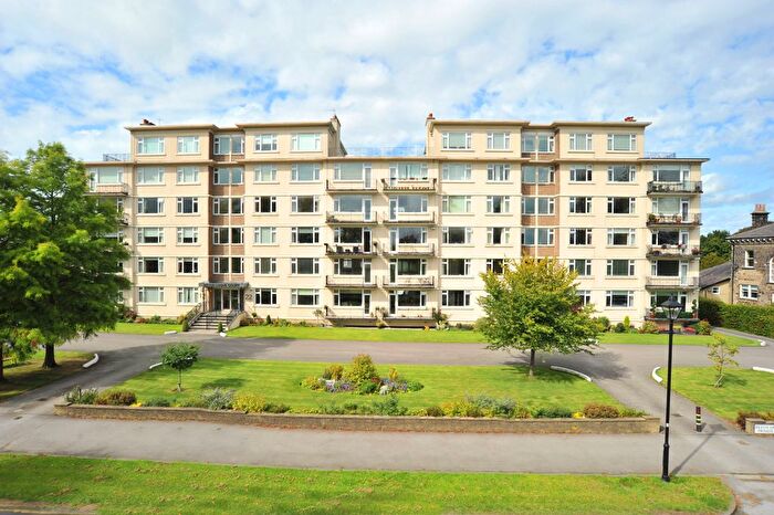 3 Bedroom Flat To Rent In Beech Grove Court, Beech Grove, Harrogate, HG2