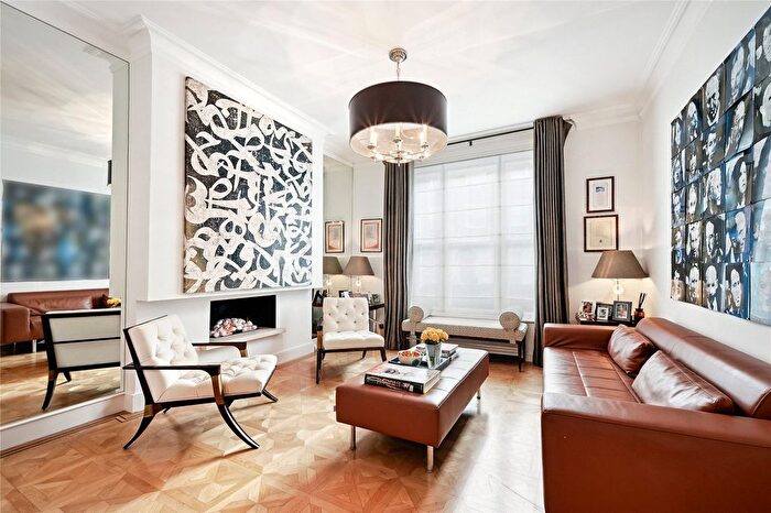 4 Bedroom End Of Terrace House To Rent In Paultons Street, Chelsea, London, SW3