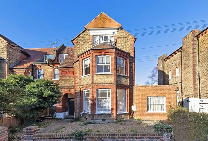 2 Bedroom Flat To Rent In Kirkstall Road, Streatham, SW2