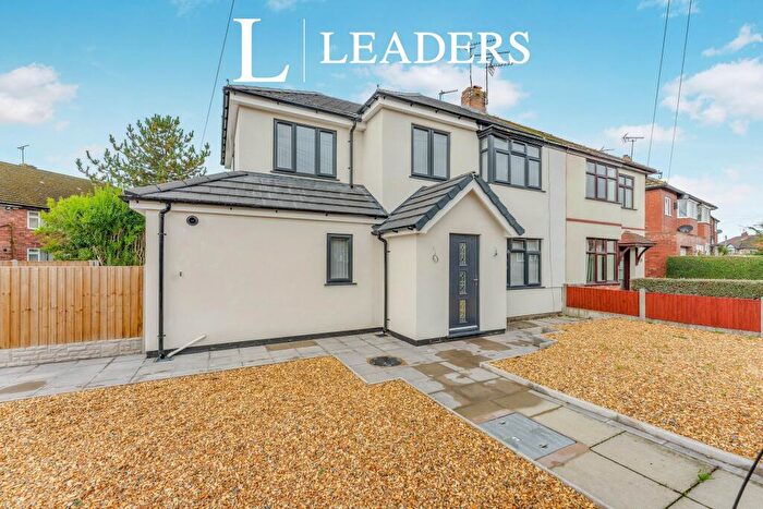 4 Bedroom Semi-Detached House To Rent In Toll Bar Road, CH3