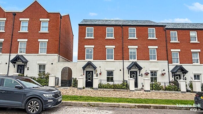 4 Bedroom End Of Terrace House For Sale In Strawberry Lane, Sherford, PL9