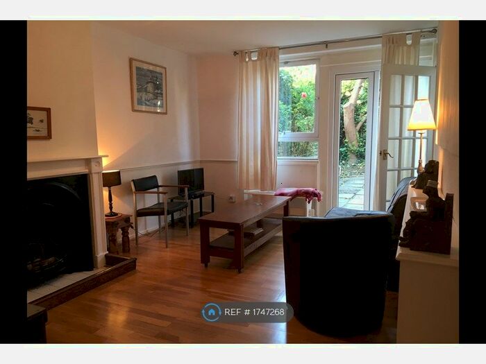 3 Bedroom Maisonette To Rent In Rosenau Road, London, SW11