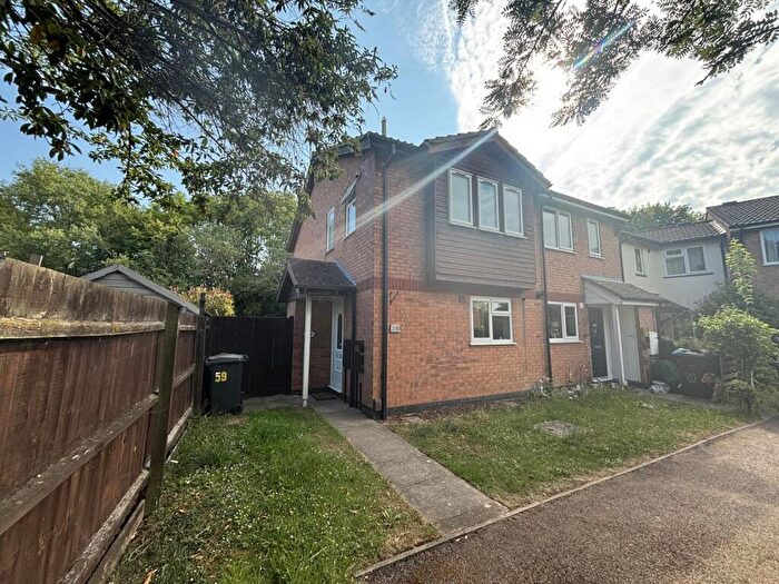 2 Bedroom Town House To Rent In Walton Way, Mountsorrel, LE12