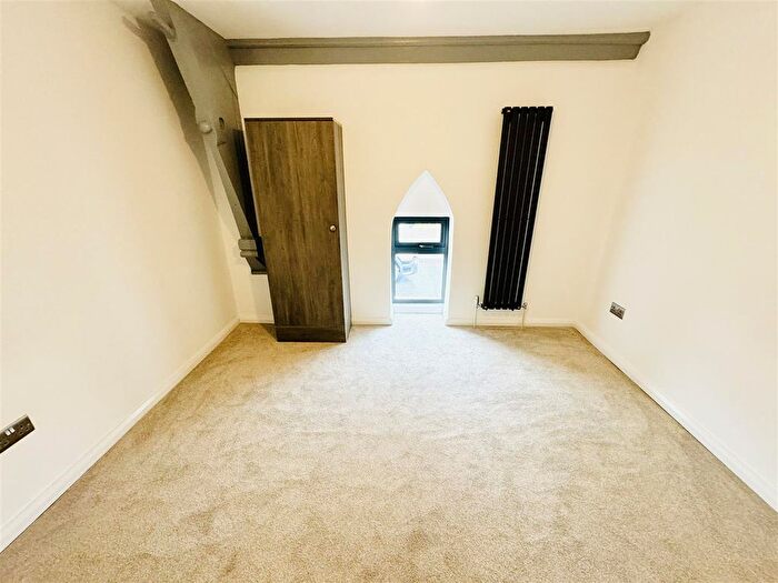 4 Bedroom Flat To Rent In Vale Road, St Wulstans Apartments, Stourport On Severn, DY13