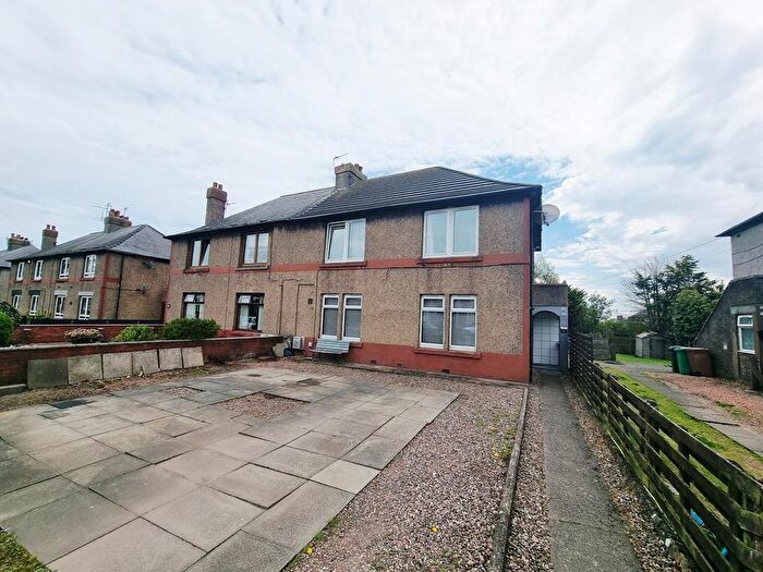 2 Bedroom Flat For Sale In Den Walk, KY8