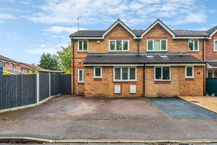 3 Bedroom Terraced House For Sale In Talisman Street, Hitchin, SG4