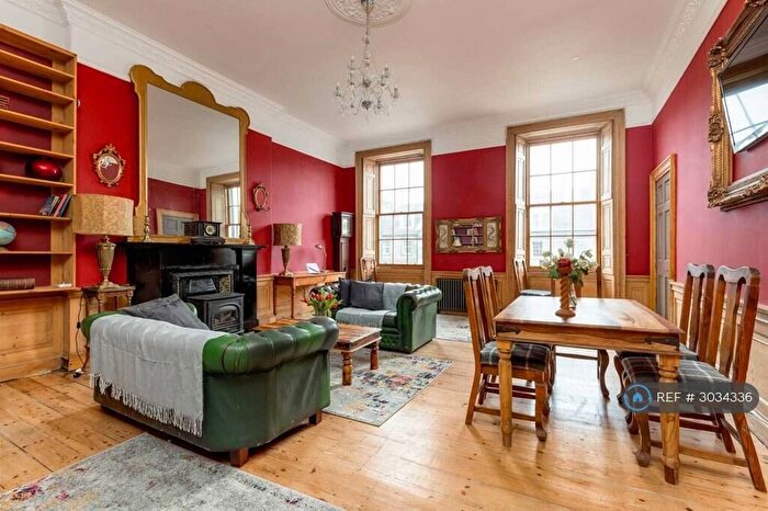 2 Bedroom Flat To Rent In York Place, Edinburgh, EH1