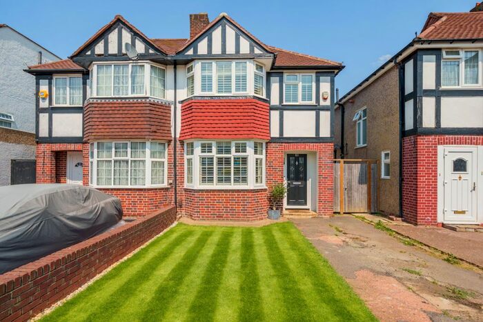 3 Bedroom Property To Rent In Portland Avenue, New Malden, KT3