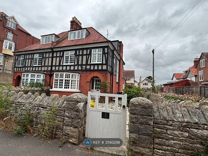 5 Bedroom Semi-Detached House To Rent In Spring Hill, Swanage, BH19