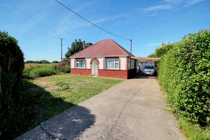 2 Bedroom Detached Bungalow For Sale In Mablethorpe Road, Theddlethorpe, Mablethorpe, LN12