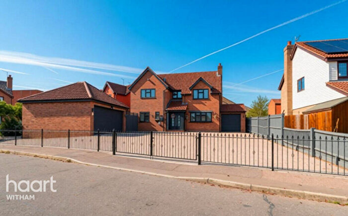 4 Bedroom Detached House For Sale In Washington Road, Maldon, CM9