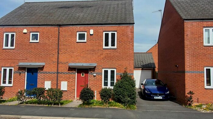 3 Bedroom Flat To Rent In Altrincham, Cheshire, WA14