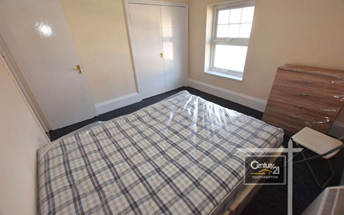 Studio To Rent In |Ref: |, Northam Road, Sothampton, SO14