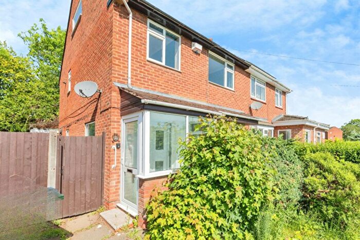 3 Bedroom Semi Detached House For Sale In Weavers Walk, Coventry, CV6